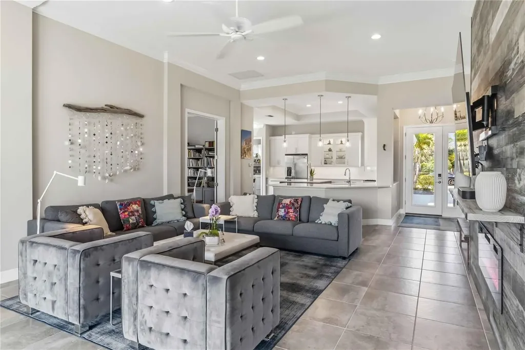 5003 Tobermory Way Bradenton FL 34211