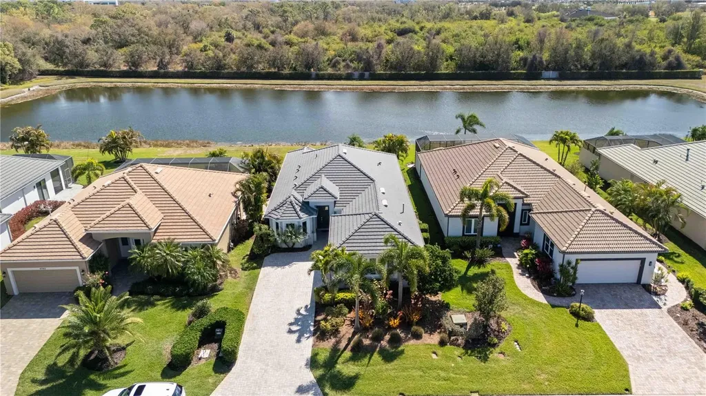 5003 Tobermory Way Bradenton FL 34211