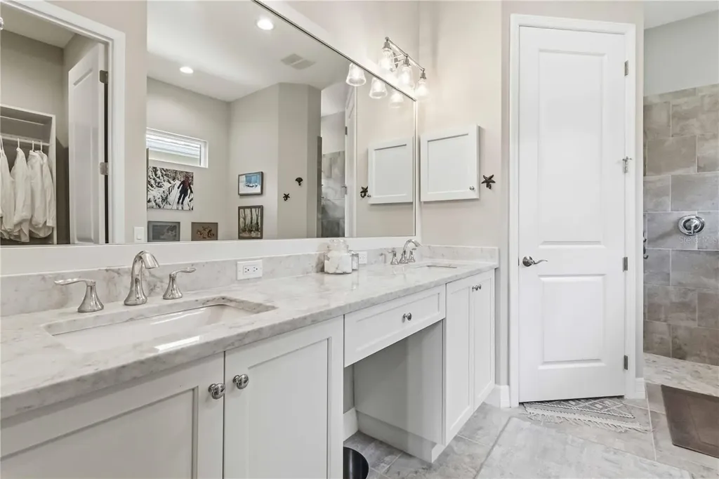 5003 Tobermory Way Bradenton FL 34211