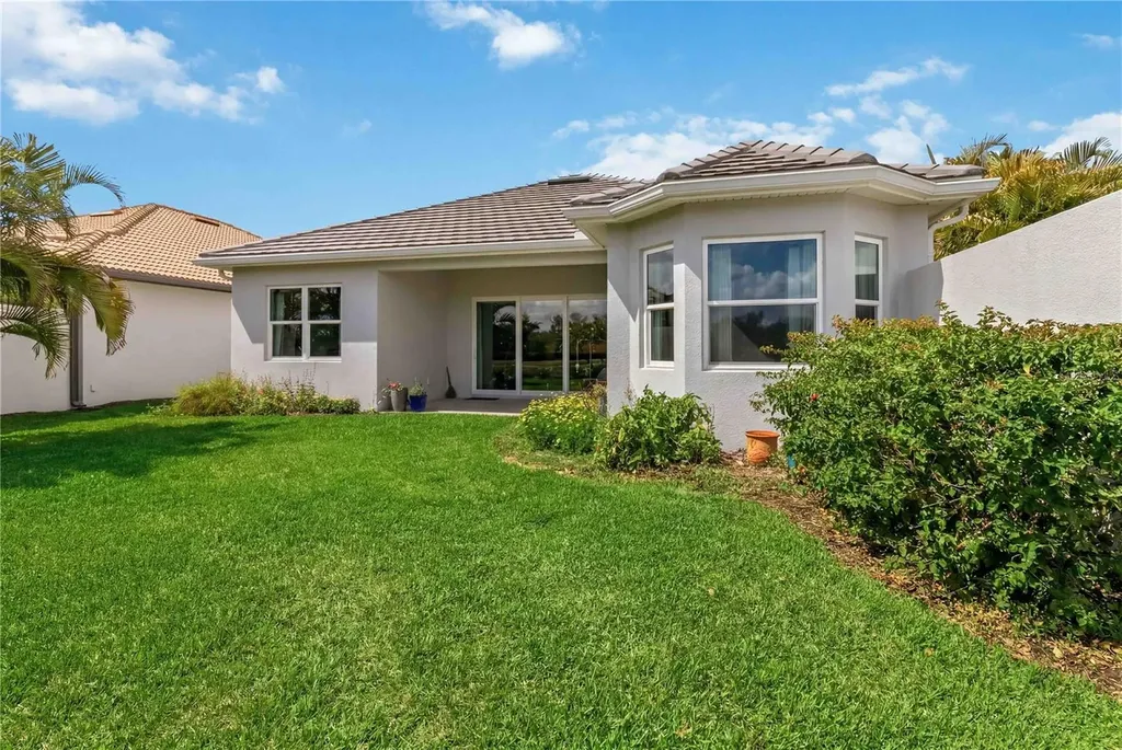 5003 Tobermory Way Bradenton FL 34211