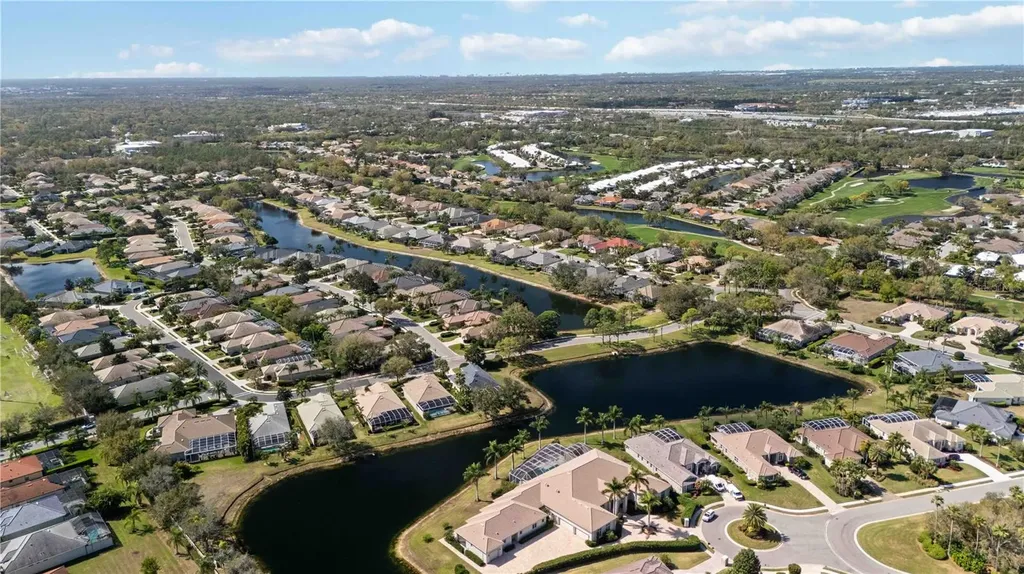 5003 Tobermory Way Bradenton FL 34211