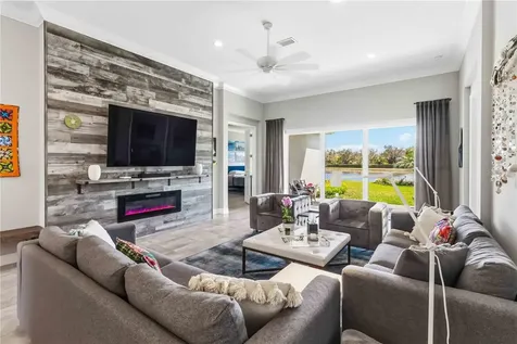 5003 Tobermory Way Bradenton FL 34211