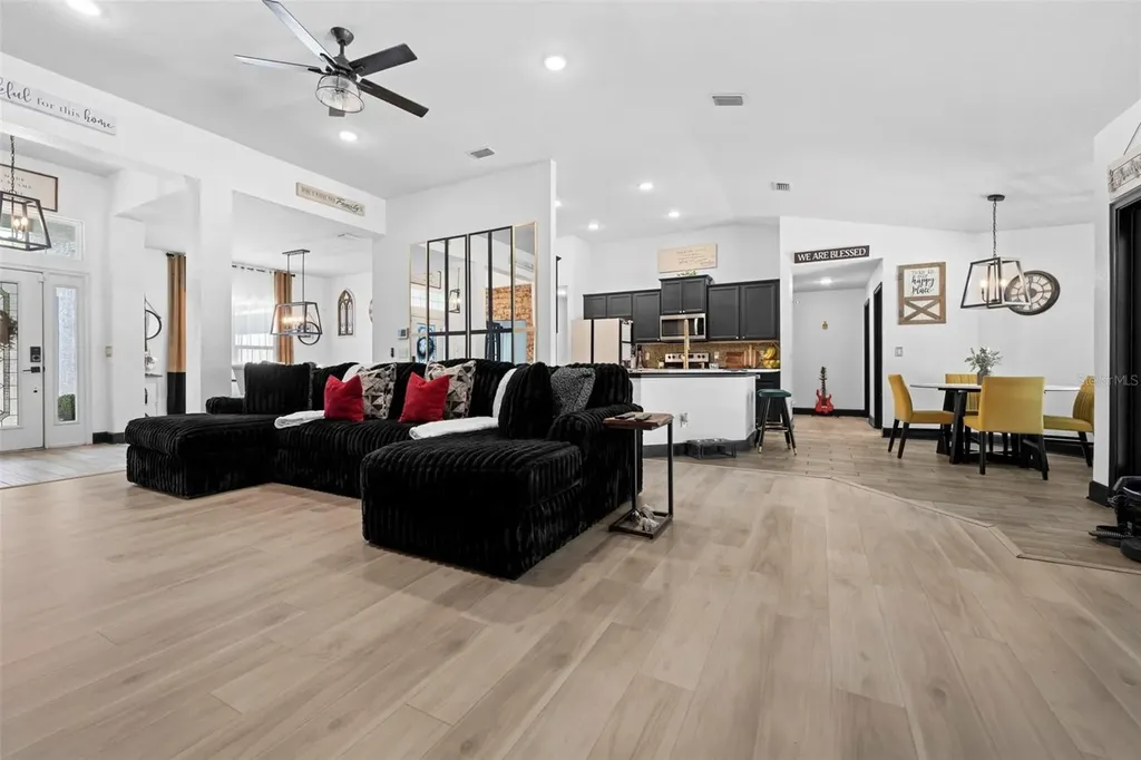 12034 Mandlin Road Weeki Wachee FL 34614