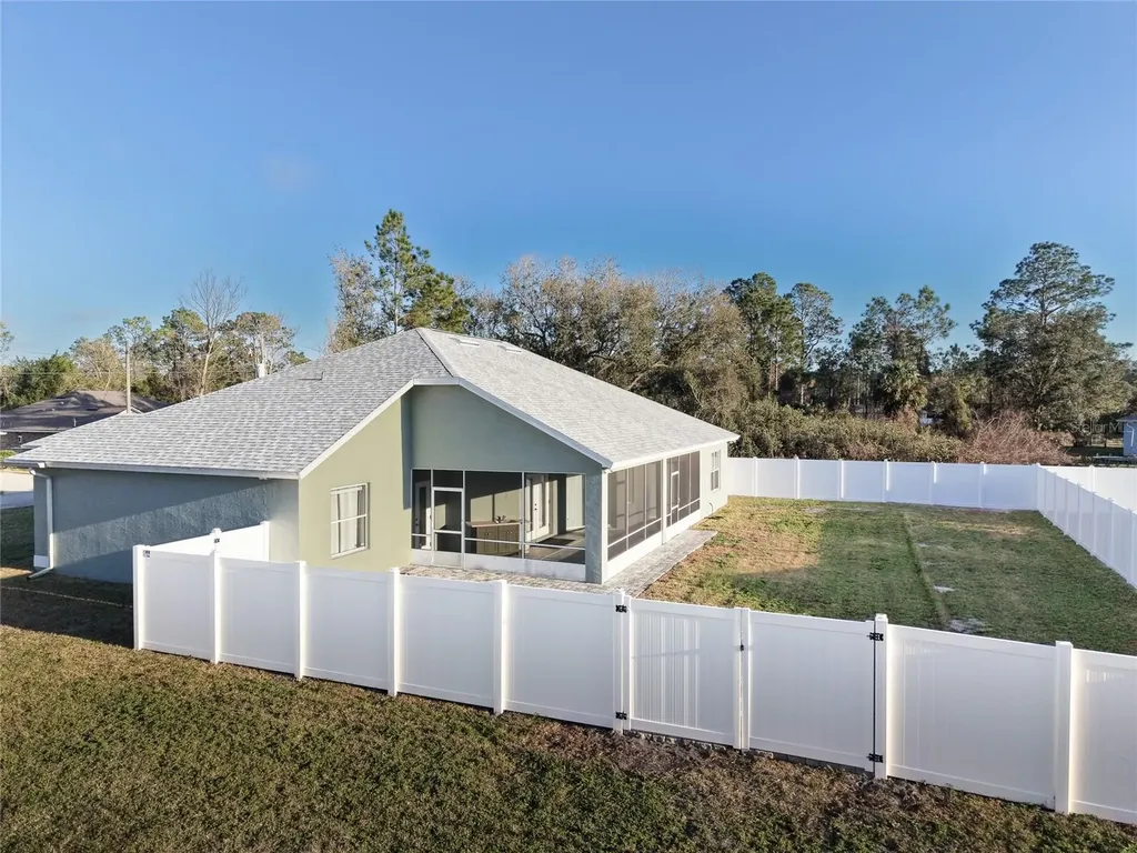 2 Seafarer Court Palm Coast FL 32164