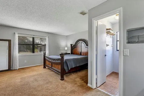 202 SW Holden Terrace Port St Lucie FL 34984