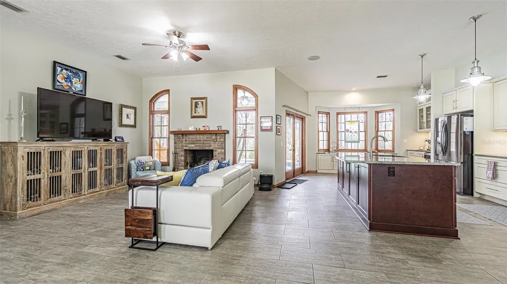 12211 Count Place Thonotosassa FL 33592