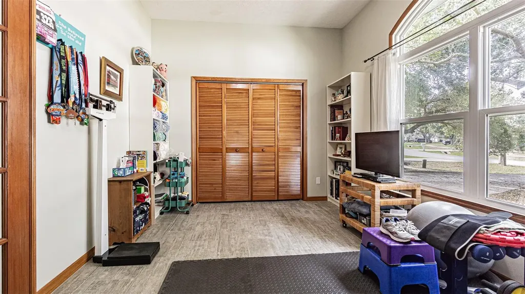12211 Count Place Thonotosassa FL 33592