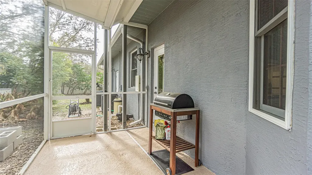 12211 Count Place Thonotosassa FL 33592