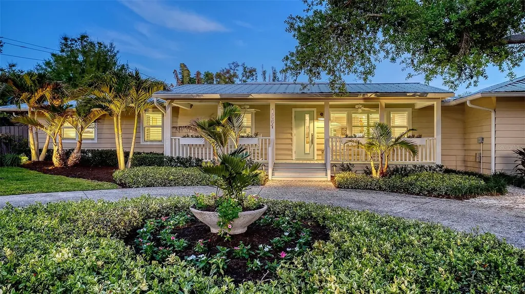 1661 S Jefferson Avenue Sarasota FL 34239