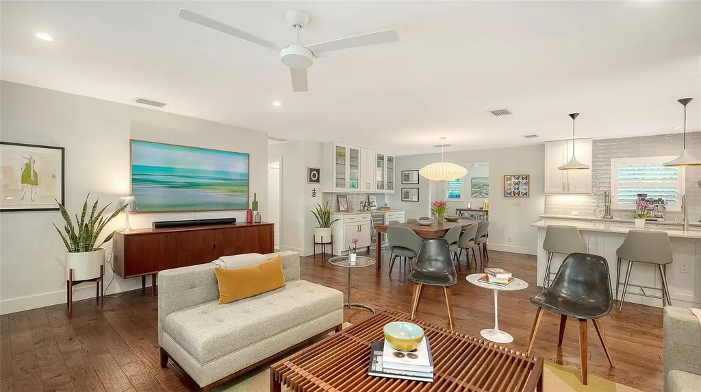 1661 S Jefferson Avenue Sarasota FL 34239