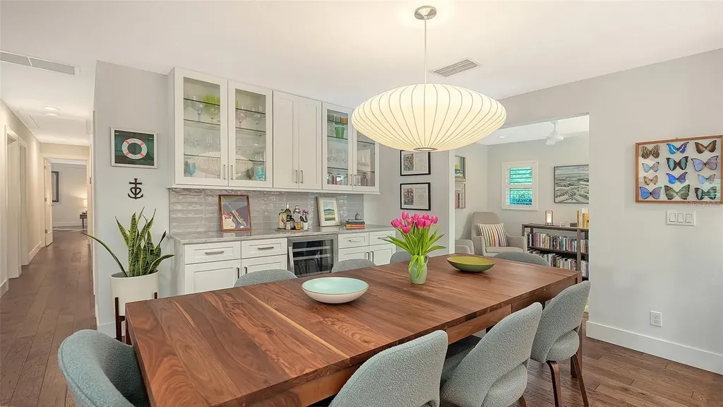 1661 S Jefferson Avenue Sarasota FL 34239