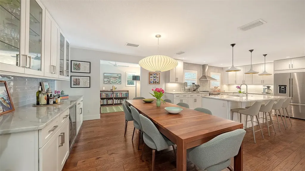 1661 S Jefferson Avenue Sarasota FL 34239