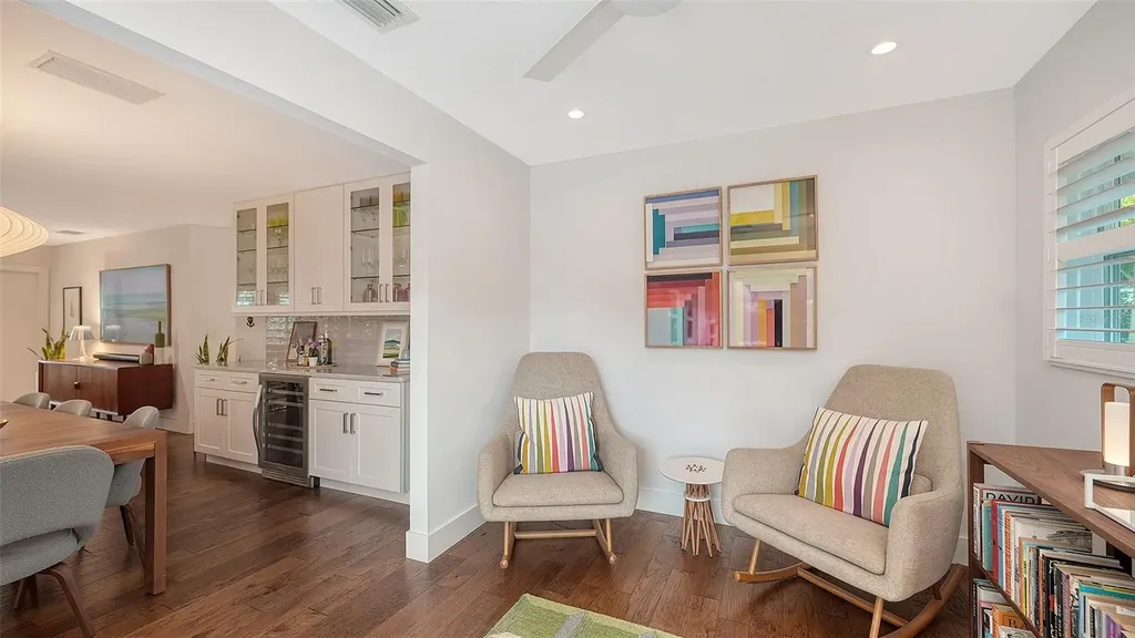 1661 S Jefferson Avenue Sarasota FL 34239