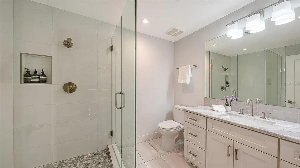 1661 S Jefferson Avenue Sarasota FL 34239