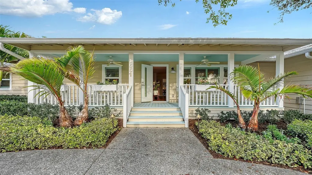 1661 S Jefferson Avenue Sarasota FL 34239