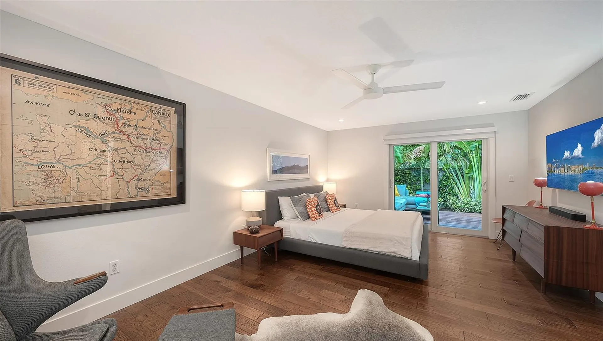 1661 S Jefferson Avenue Sarasota FL 34239