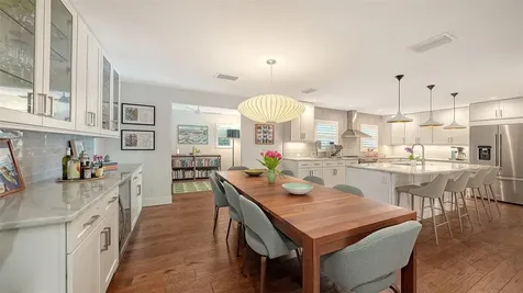 1661 S Jefferson Avenue Sarasota FL 34239