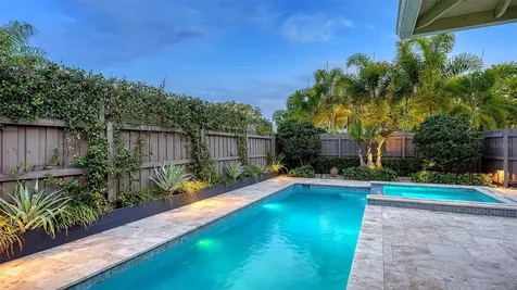 1661 S Jefferson Avenue Sarasota FL 34239