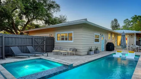 1661 S Jefferson Avenue Sarasota FL 34239