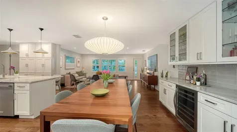 1661 S Jefferson Avenue Sarasota FL 34239