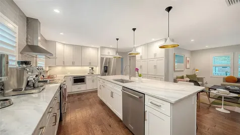 1661 S Jefferson Avenue Sarasota FL 34239