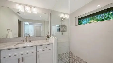 1661 S Jefferson Avenue Sarasota FL 34239