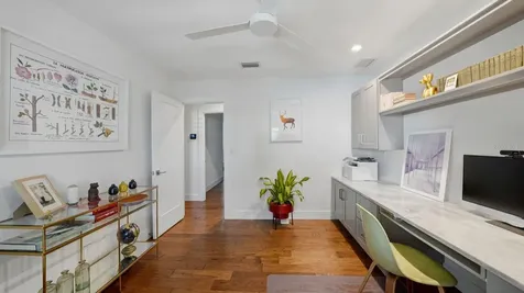 1661 S Jefferson Avenue Sarasota FL 34239