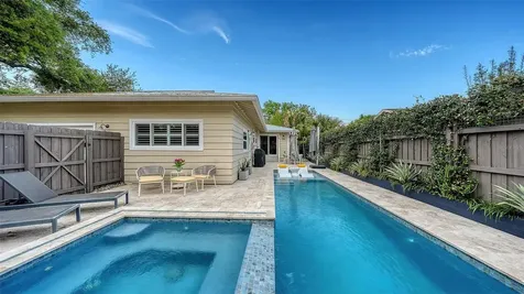 1661 S Jefferson Avenue Sarasota FL 34239