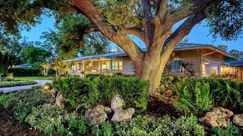 1661 S Jefferson Avenue Sarasota FL 34239