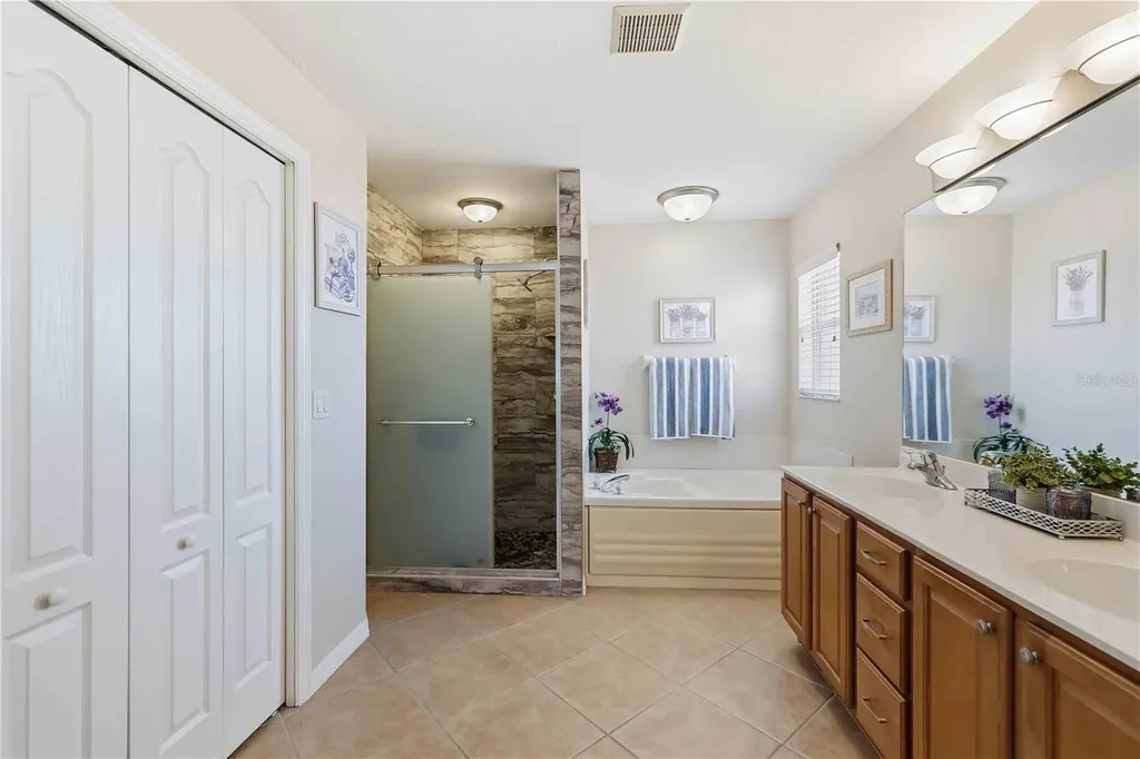 8725 Stone Harbour Loop Bradenton FL 34212