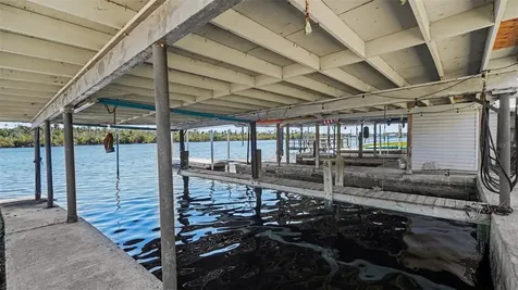 10684 W Halls River Road Homosassa FL 34448