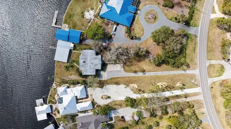 10684 W Halls River Road Homosassa FL 34448