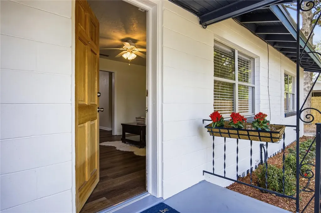 24 NE 45th Street Gainesville FL 32641
