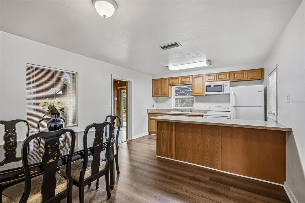24 NE 45th Street Gainesville FL 32641