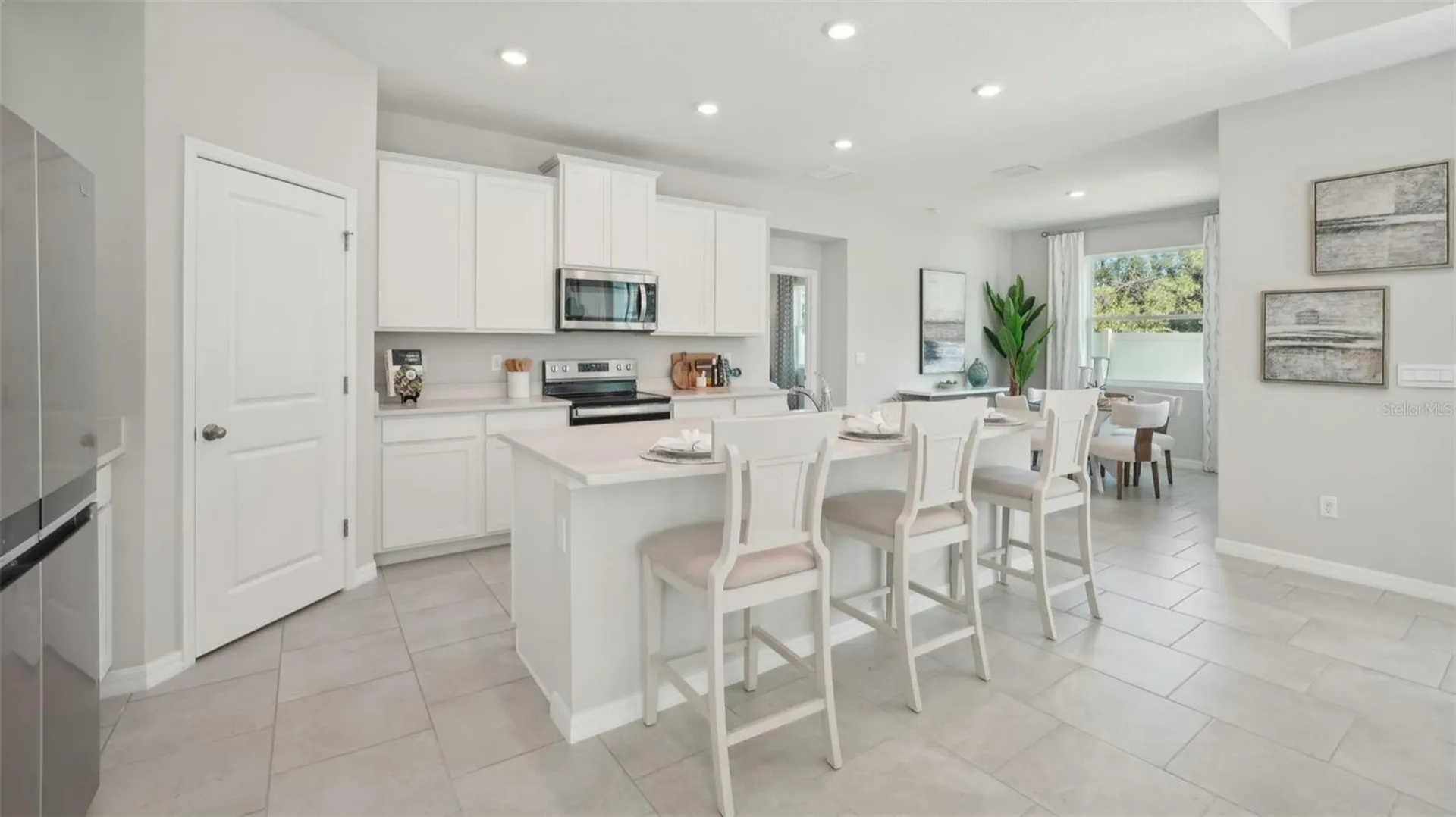 2105 Stratten Drive Zephyrhills FL 33541