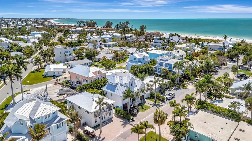 117 81st Street Holmes Beach FL 34217