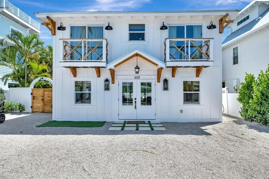 117 81st Street Holmes Beach FL 34217