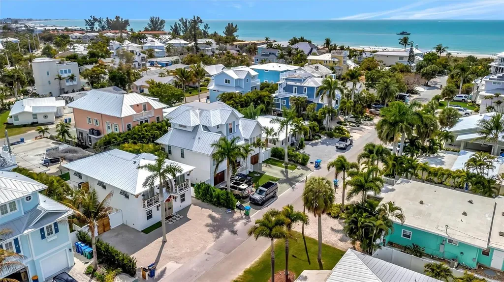 117 81st Street Holmes Beach FL 34217