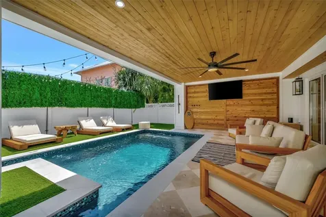117 81st Street Holmes Beach FL 34217