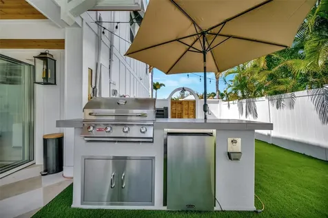 117 81st Street Holmes Beach FL 34217