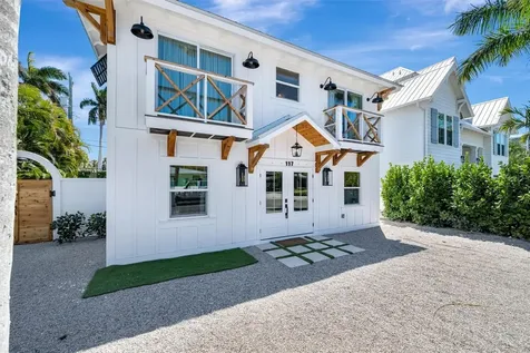 117 81st Street Holmes Beach FL 34217