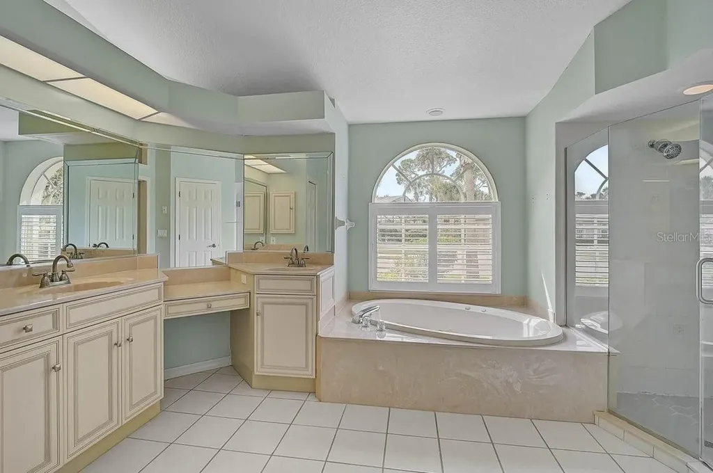 2102 Tequesta Trail Nokomis FL 34275