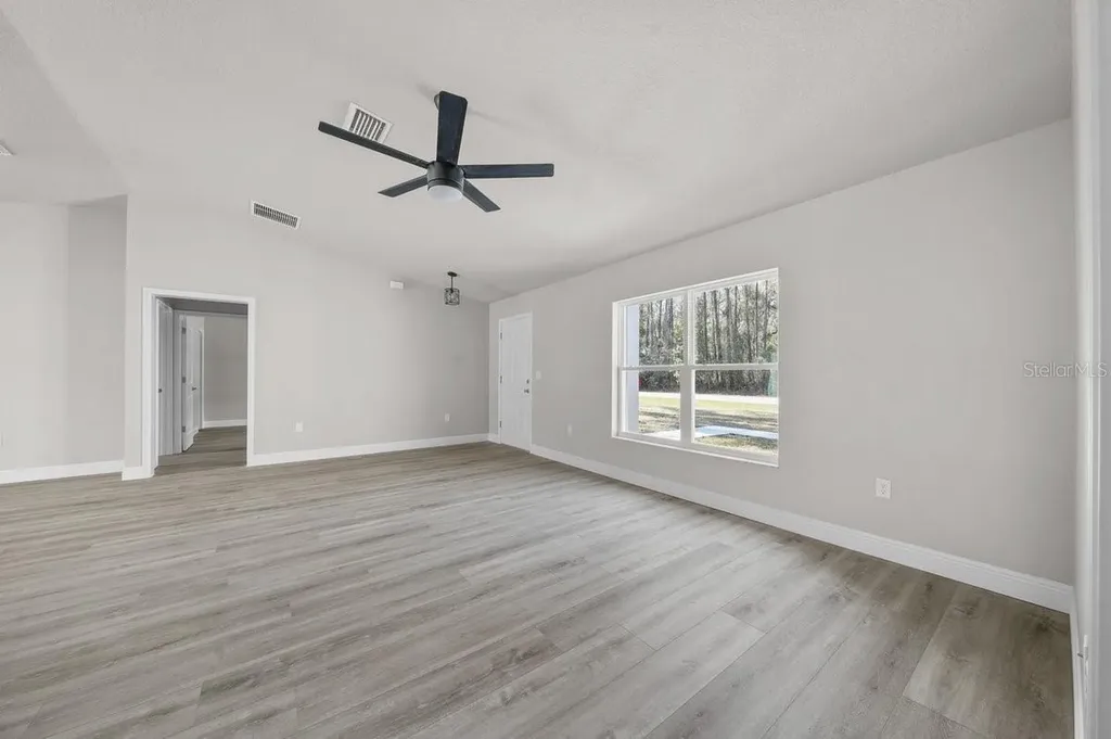 3097 W Sharpes Drive Citrus Springs FL 34433