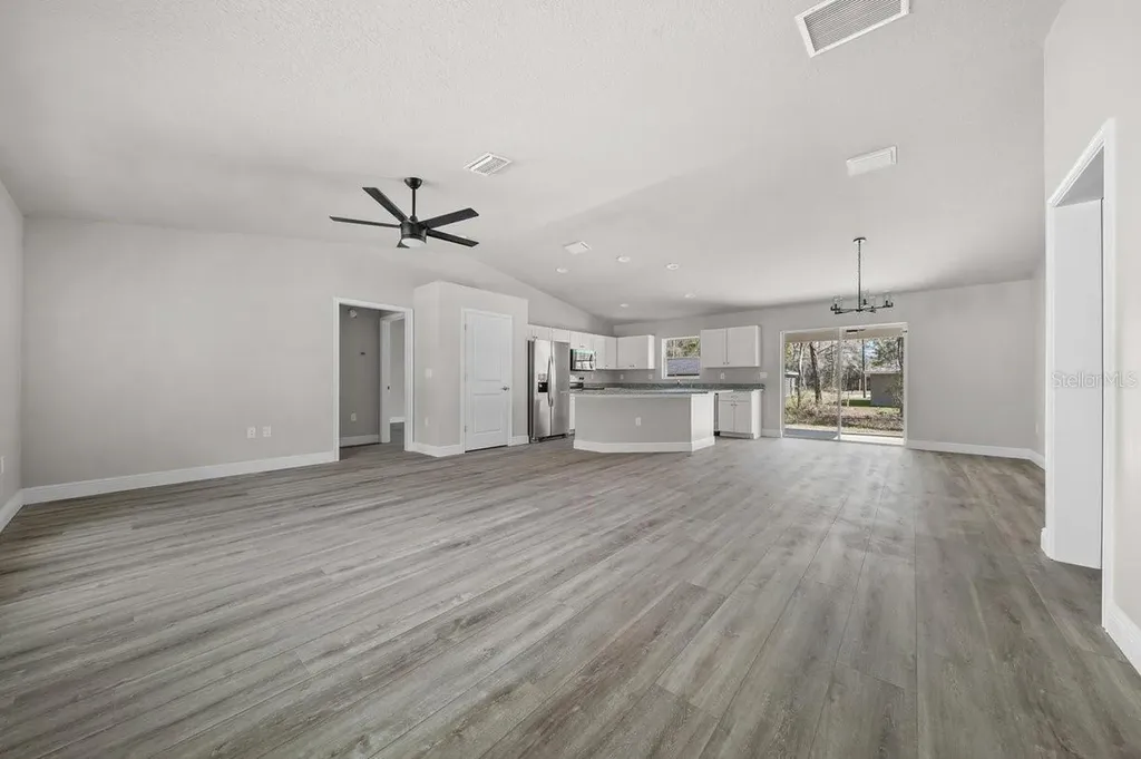 3097 W Sharpes Drive Citrus Springs FL 34433