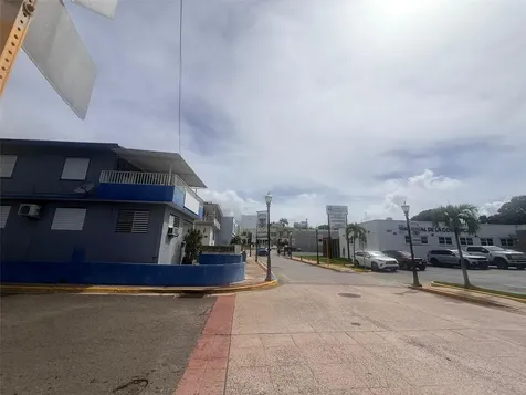 Avenue Muñoz Marín Avenue Muñoz Marín, Esq. General Duvergé Hormigueros PR 00660