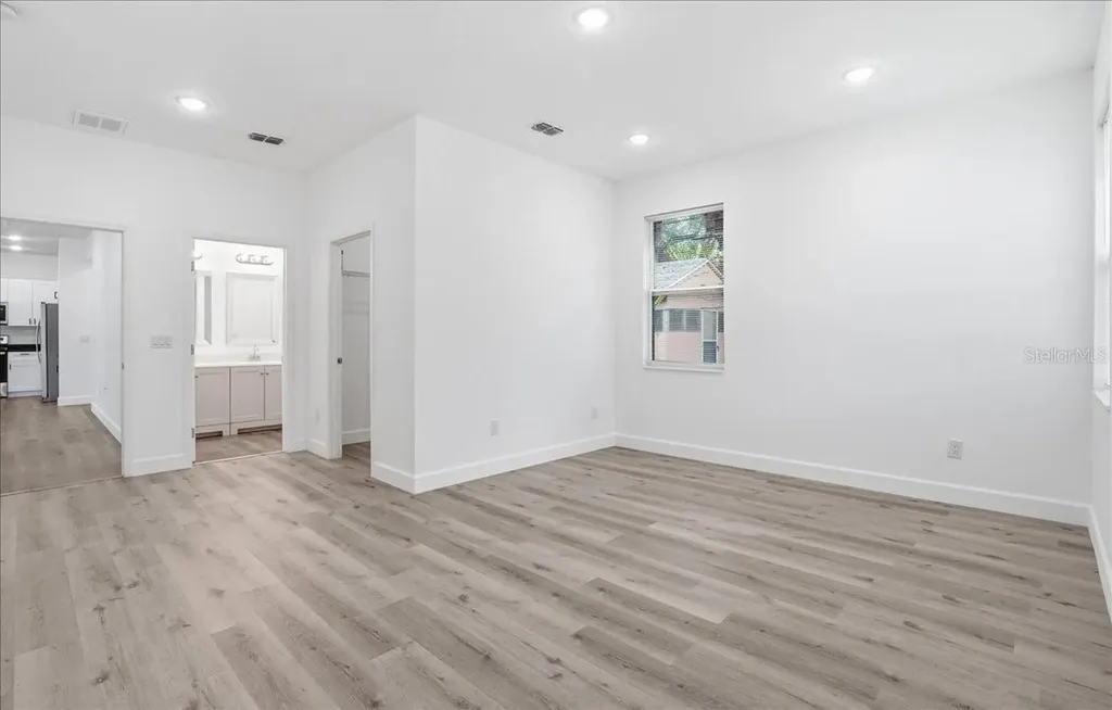 1535 13th Street S St Petersburg FL 33705