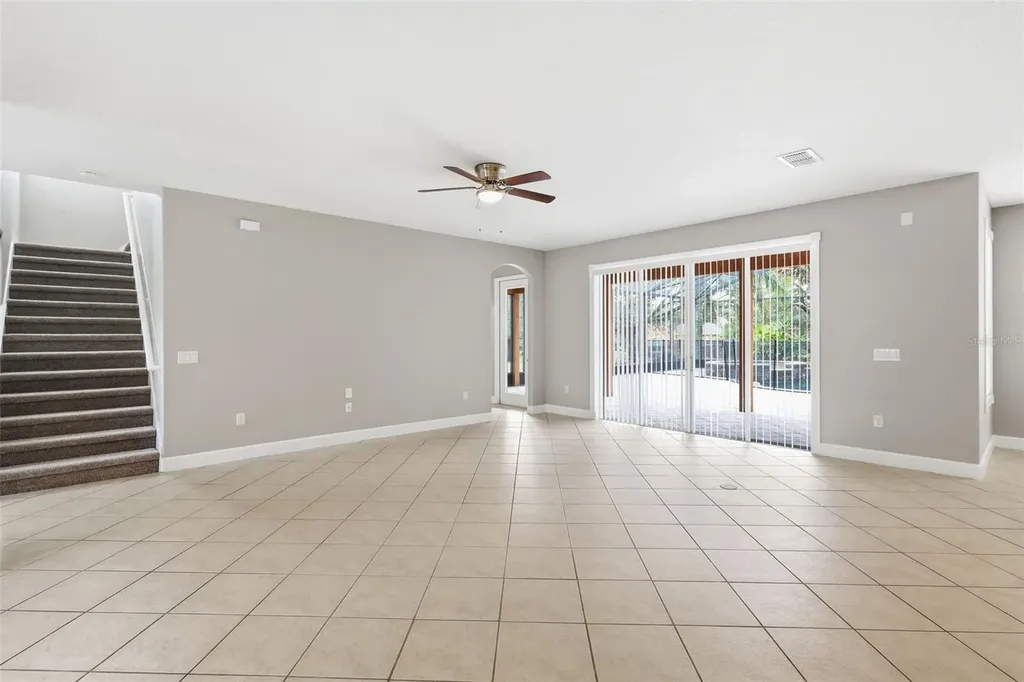 1042 Spinning Wheel Drive Apopka FL 32712