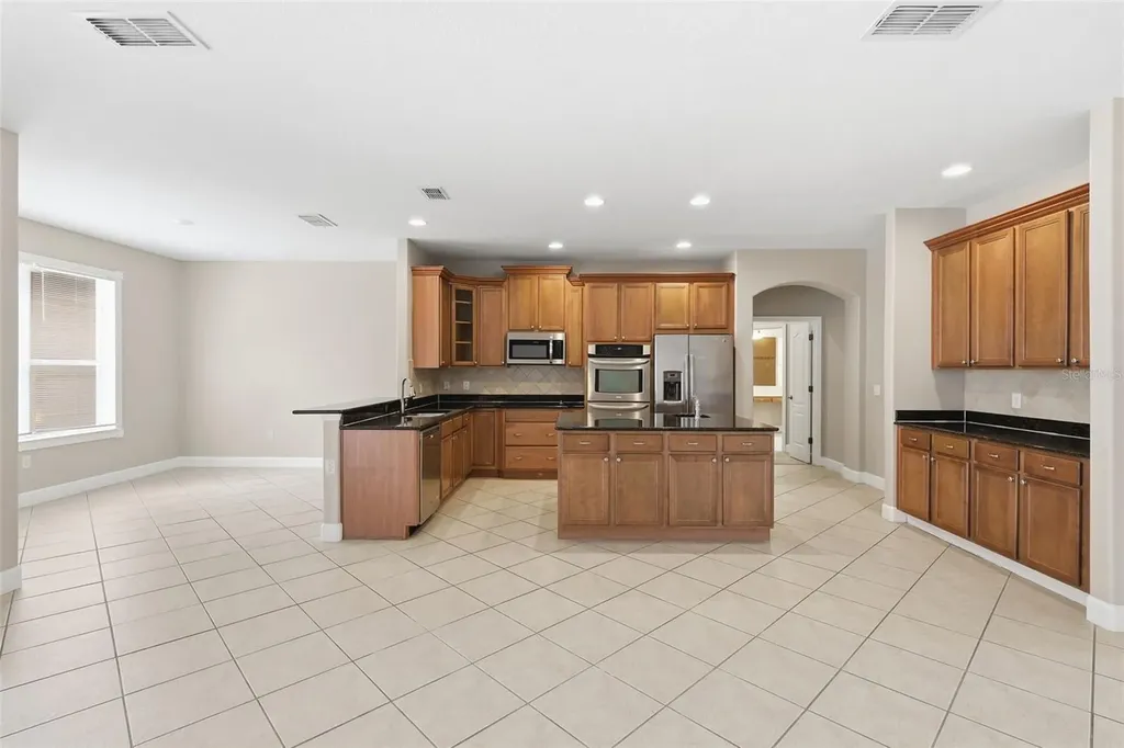 1042 Spinning Wheel Drive Apopka FL 32712