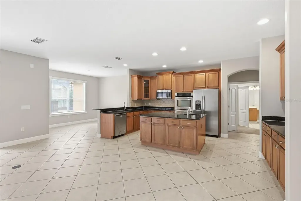 1042 Spinning Wheel Drive Apopka FL 32712