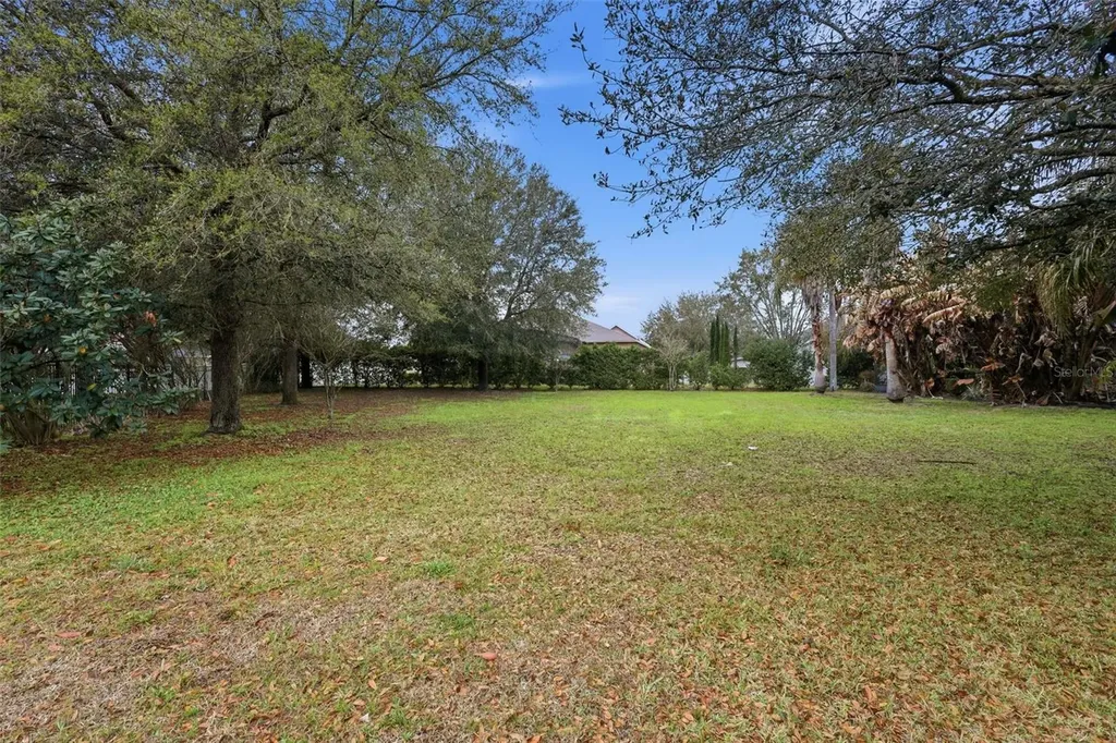 1042 Spinning Wheel Drive Apopka FL 32712